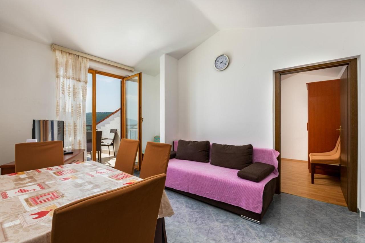 Apartments Pino 拉巴克 外观 照片